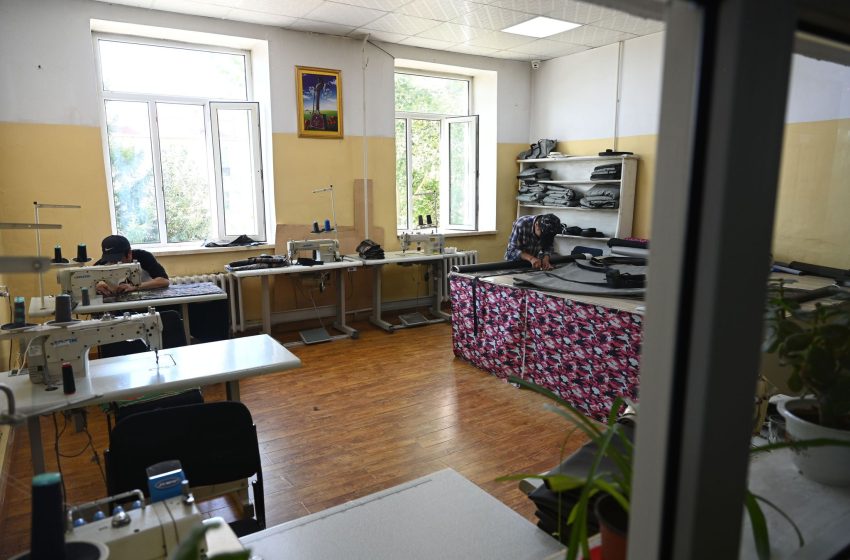  Нийгмийн хамгааллын тусгай төвд эрүүл мэндийн үйлчилгээг дэмжих, нөхөн сэргээх эмчилгээ бүхий чийрэгжүүлэлтийн танхим байгууллаа